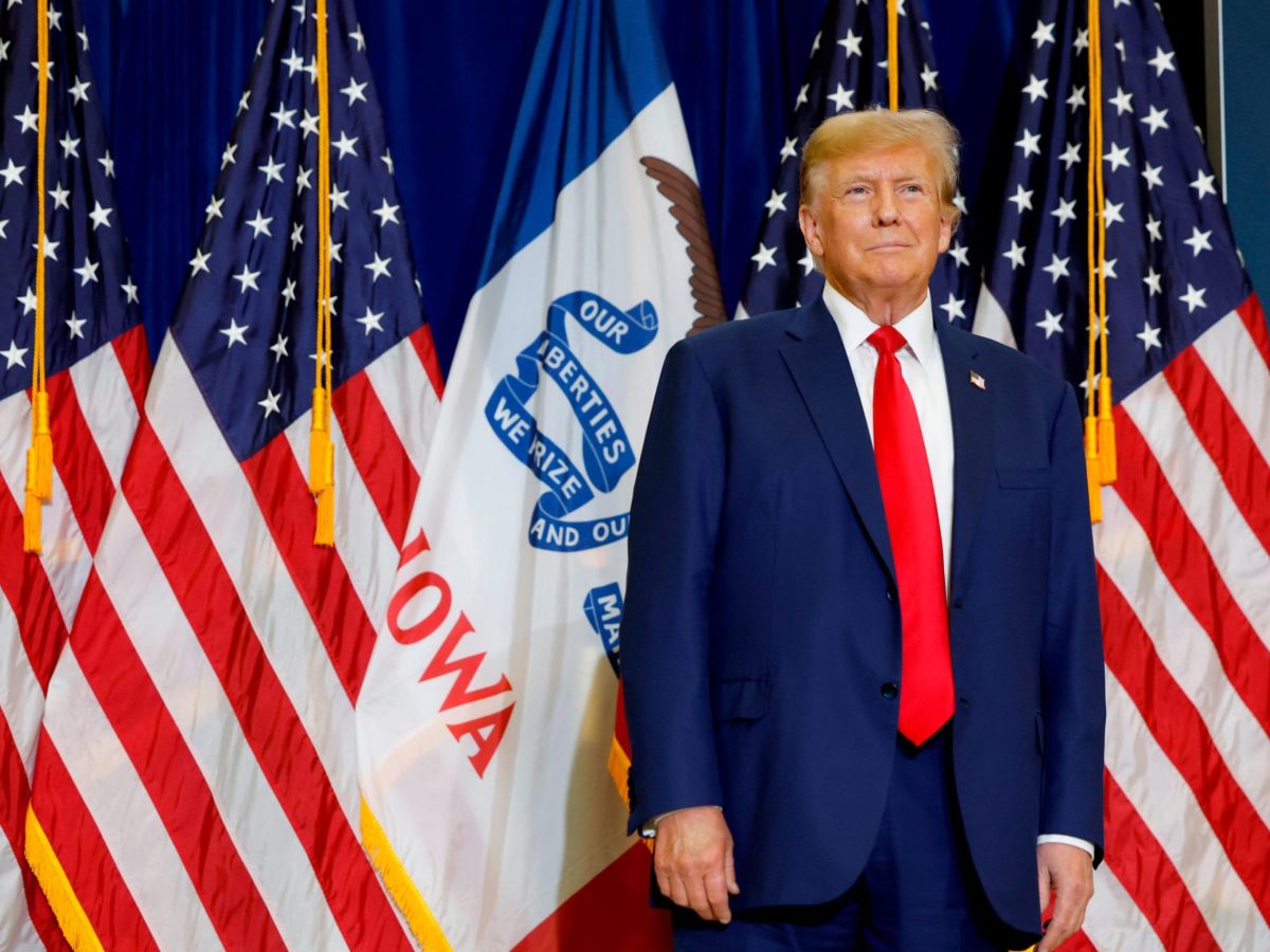 Trump holds wide lead over GOP field ahead of Iowa caucuses, poll finds